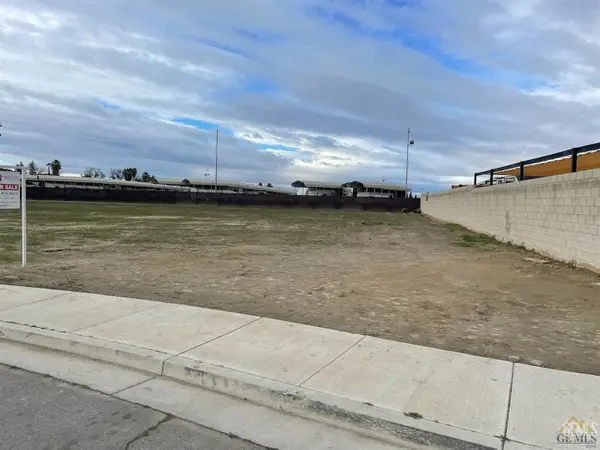 5201 PARK DIANE AVENUE, Bakersfield, CA 93313