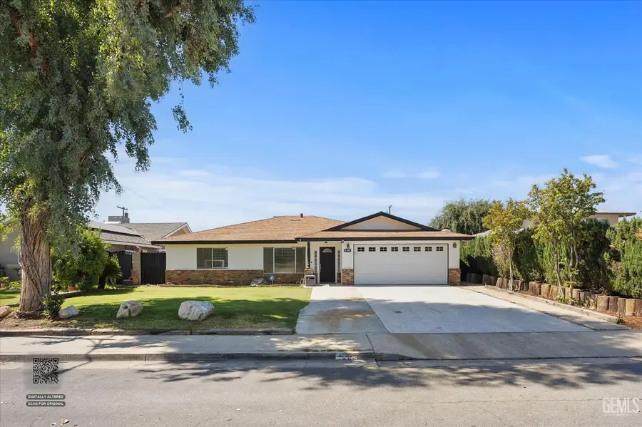 4209 CORONADO AVENUE, Bakersfield, CA 93306 - #3