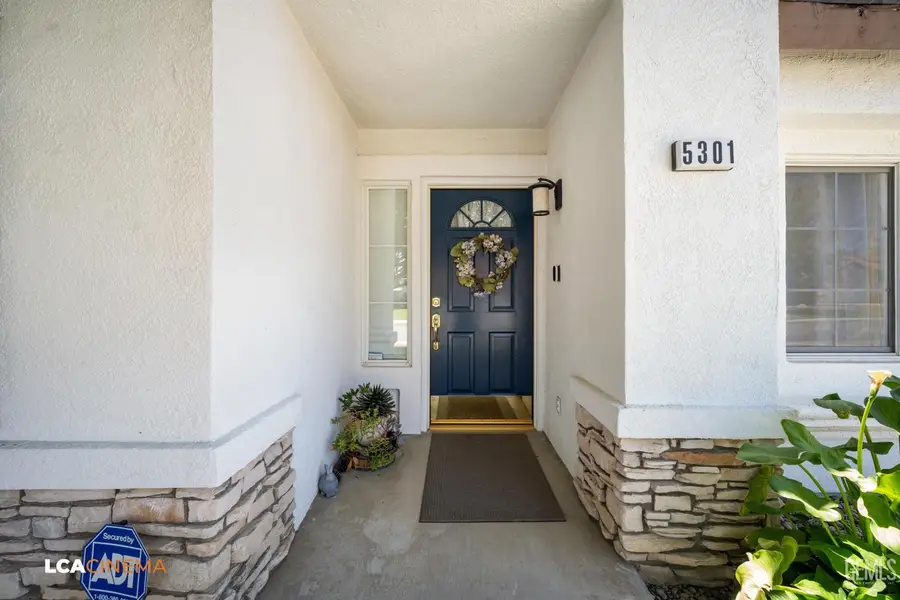 5301 SAND DOLLAR COURT, Bakersfield, CA 93312 - #3