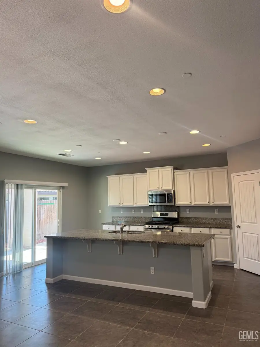 6009 MOONSTONE PEAK DRIVE, Bakersfield, CA 93313 - #2