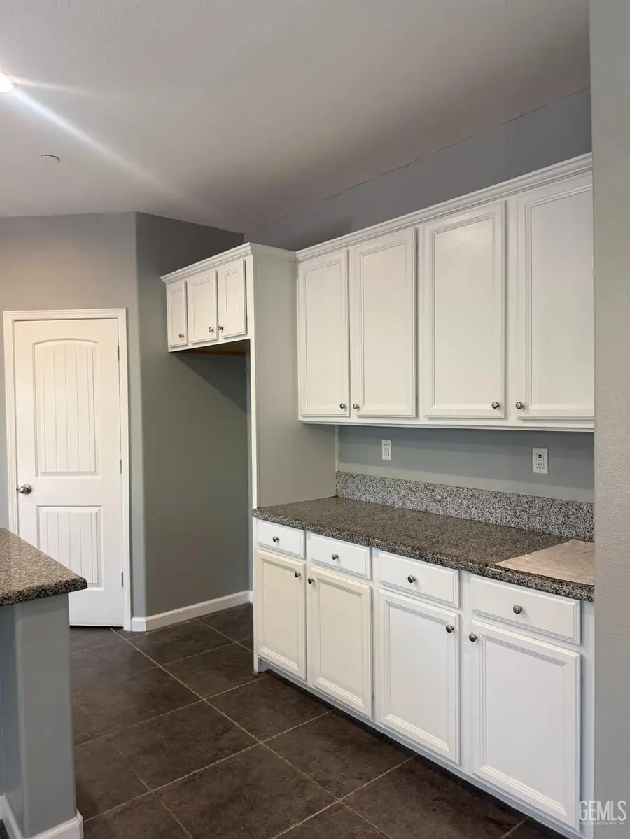 6009 MOONSTONE PEAK DRIVE, Bakersfield, CA 93313 - #3