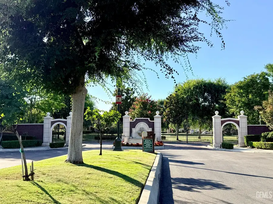 414 LUMBERTON DRIVE, Bakersfield, CA 93312 - #3