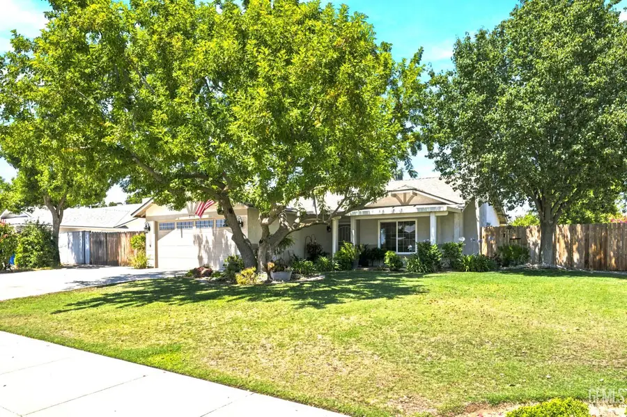 3716 PIEDMONT AVENUE, Bakersfield, CA 93312 - #2