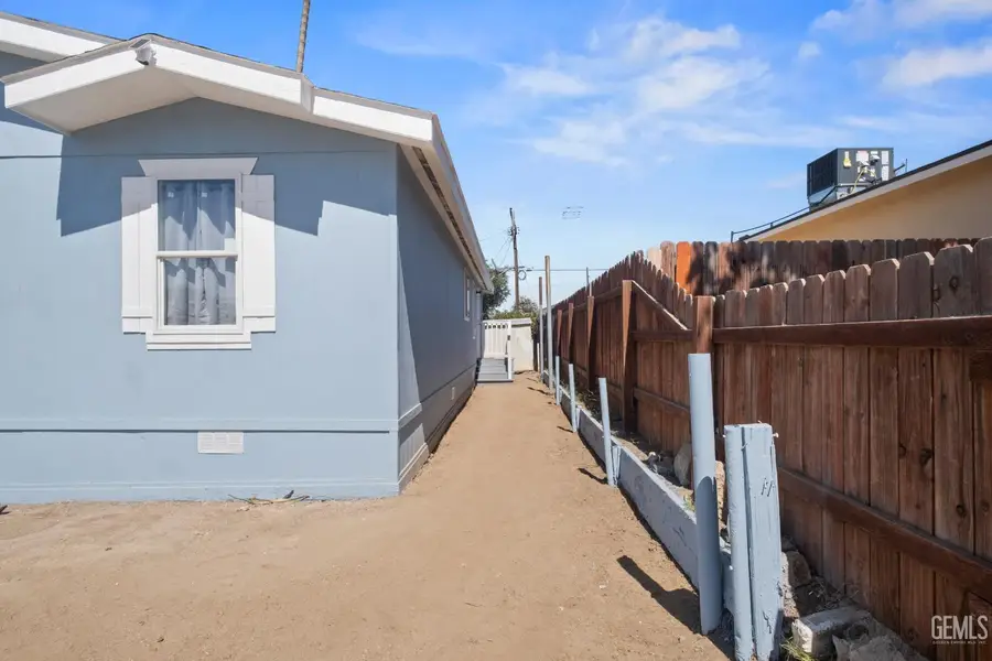 404 NAYLOR AVENUE, Taft, CA 93268 - #2