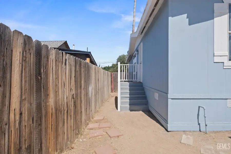 404 NAYLOR AVENUE, Taft, CA 93268 - #3