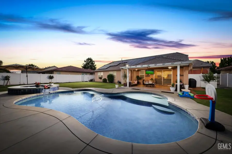 12209 LINCOLNSHIRE DRIVE, Bakersfield, CA 93311 - #2