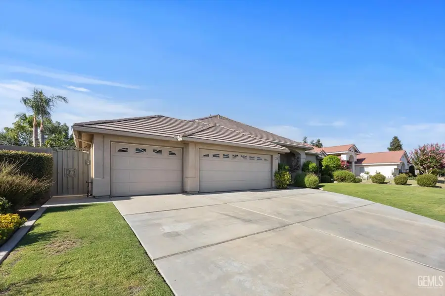 10206 SALISBURY DRIVE, Bakersfield, CA 93311 - #2