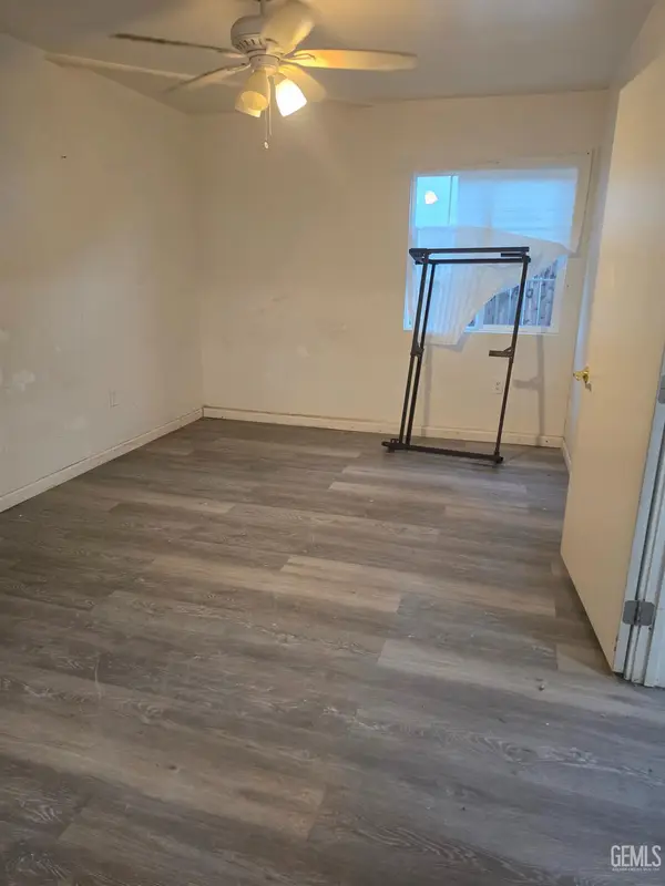 5320 NEW GROVE, Bakersfield, CA 93309