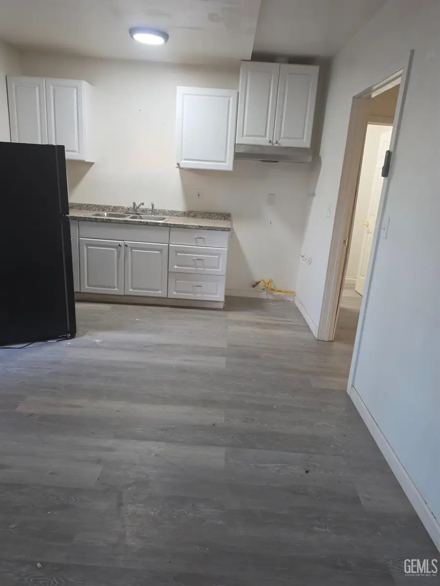 5320 NEW GROVE, Bakersfield, CA 93309 - #3