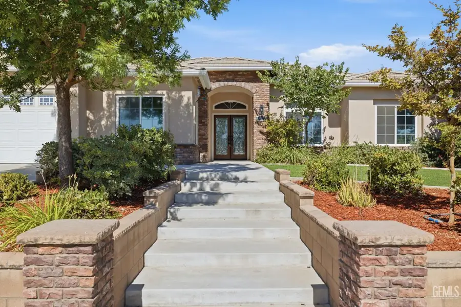 405 HILLARD STREET, Taft, CA 93268 - #3