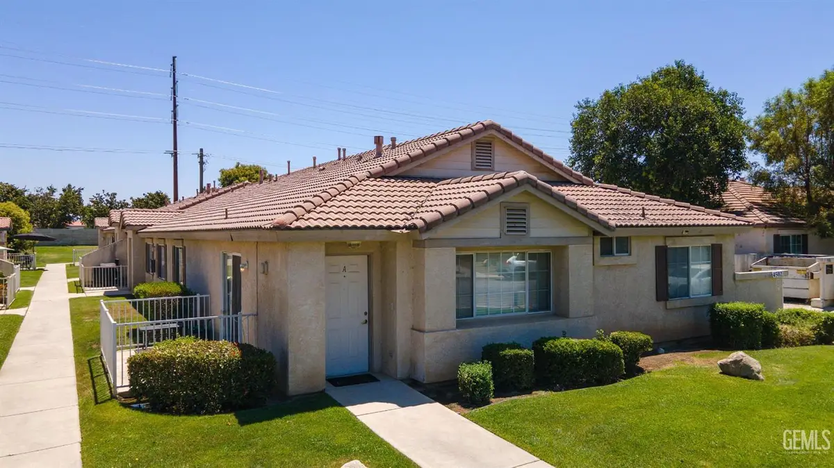 4502 PEBBLE CREEK DRIVE, Bakersfield, CA 93312 - #1