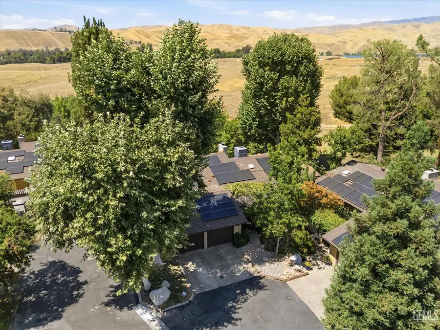 5921 MARGARET COURT, Bakersfield, CA 93306 - #2