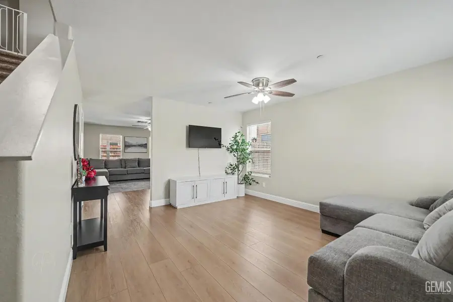 5816 COMMONWEALTH AVENUE, Bakersfield, CA 93313 - #3