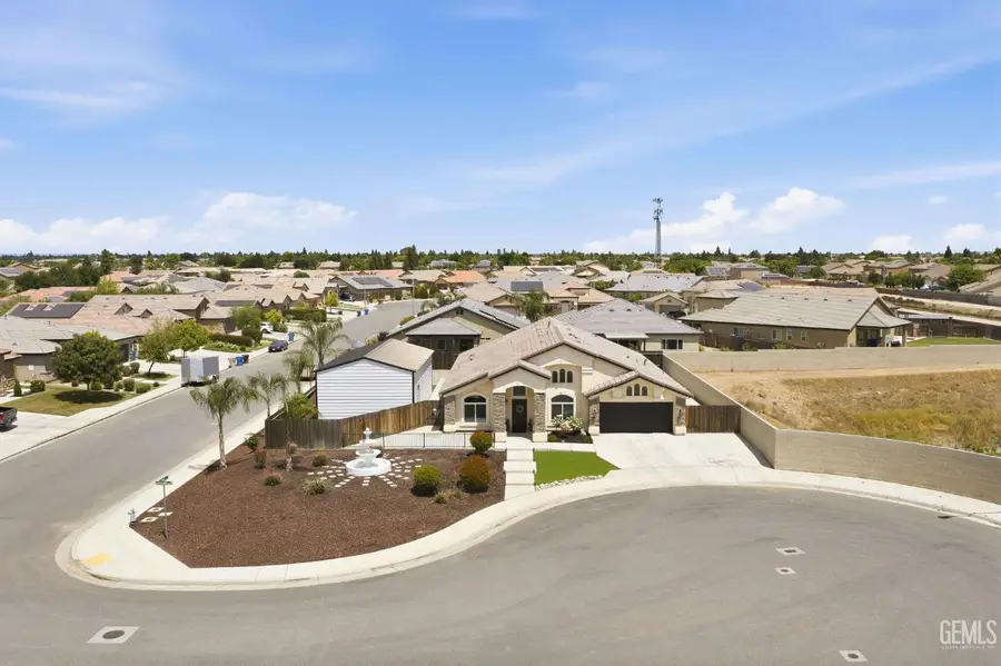 6008 LUCKMAN DRIVE, Bakersfield, CA 93311 - #2