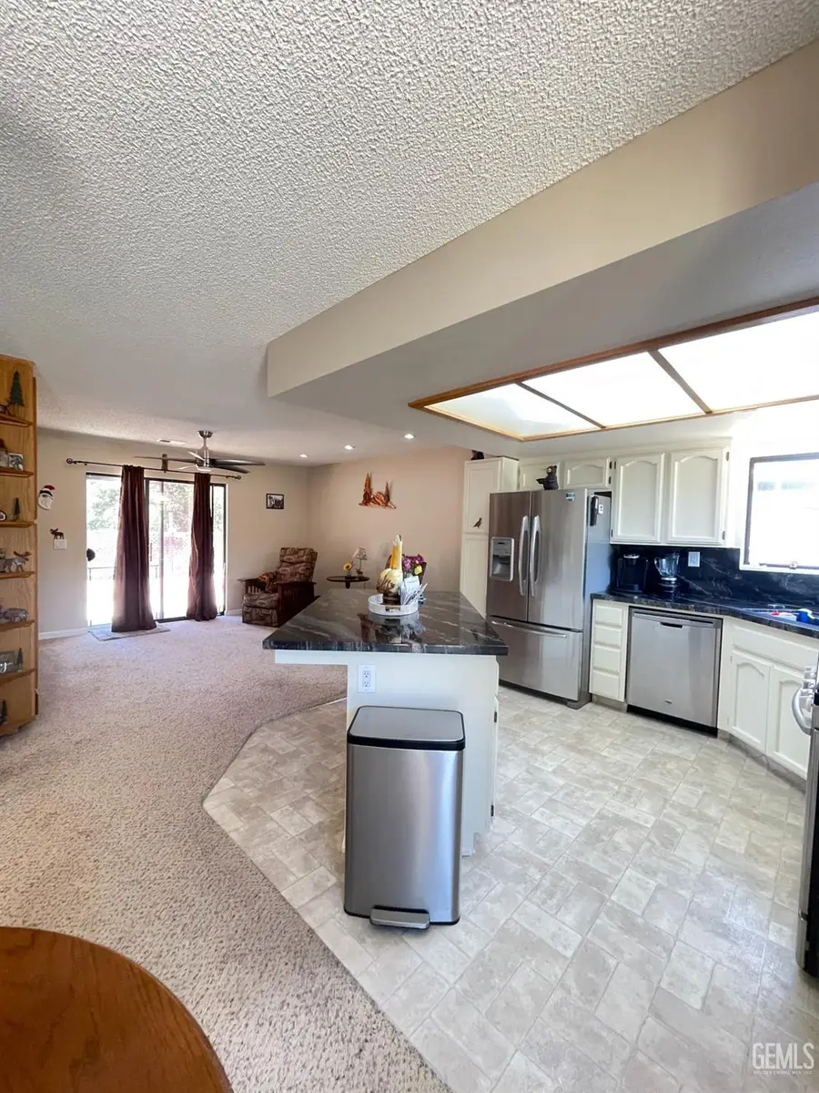 30341 PINEDALE DRIVE, Tehachapi, CA 93561 - #3