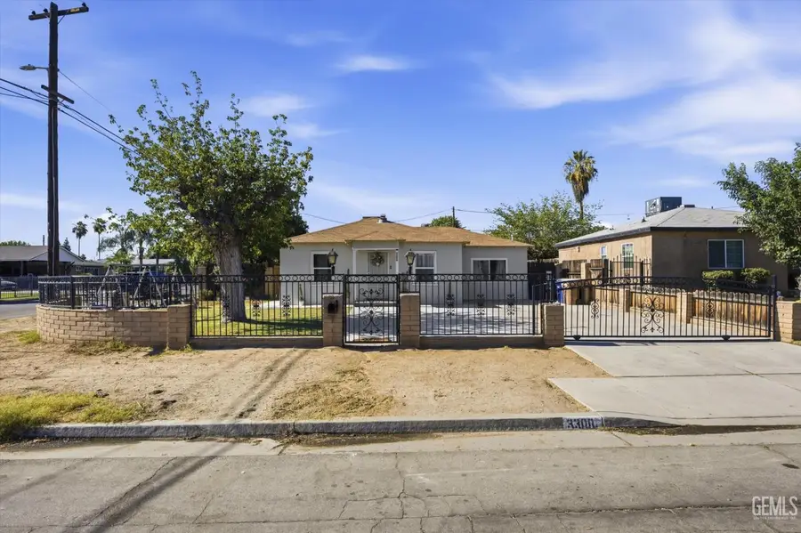 3300 MESA DRIVE, Bakersfield, CA 93306 - #3