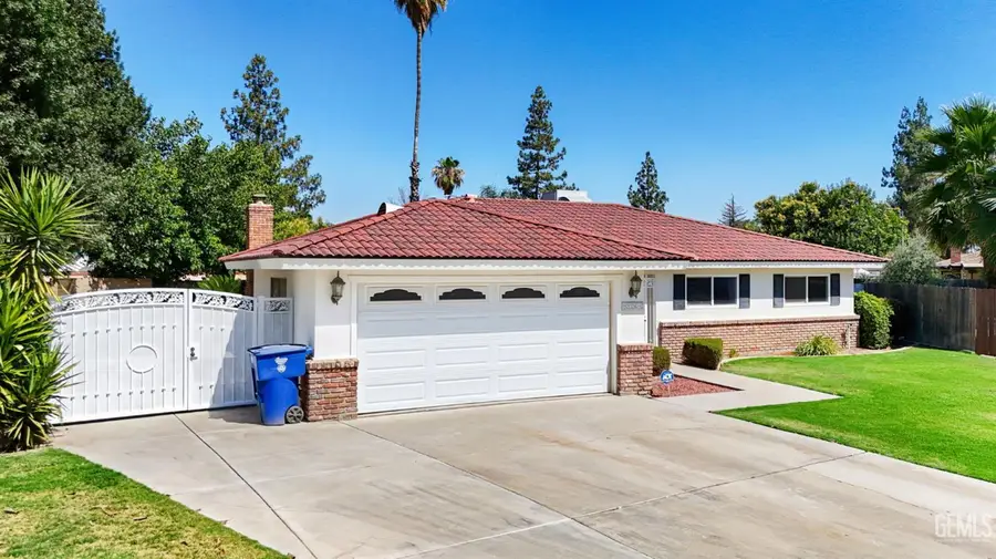 5301 BLAKE COURT, Bakersfield, CA 93309 - #3