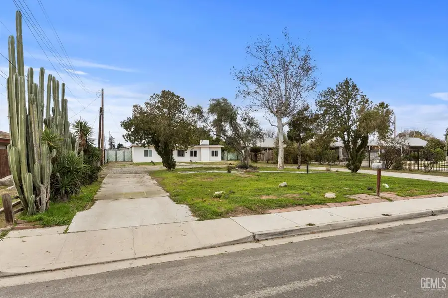 911 BALDWIN ROAD, Bakersfield, CA 93304 - #2