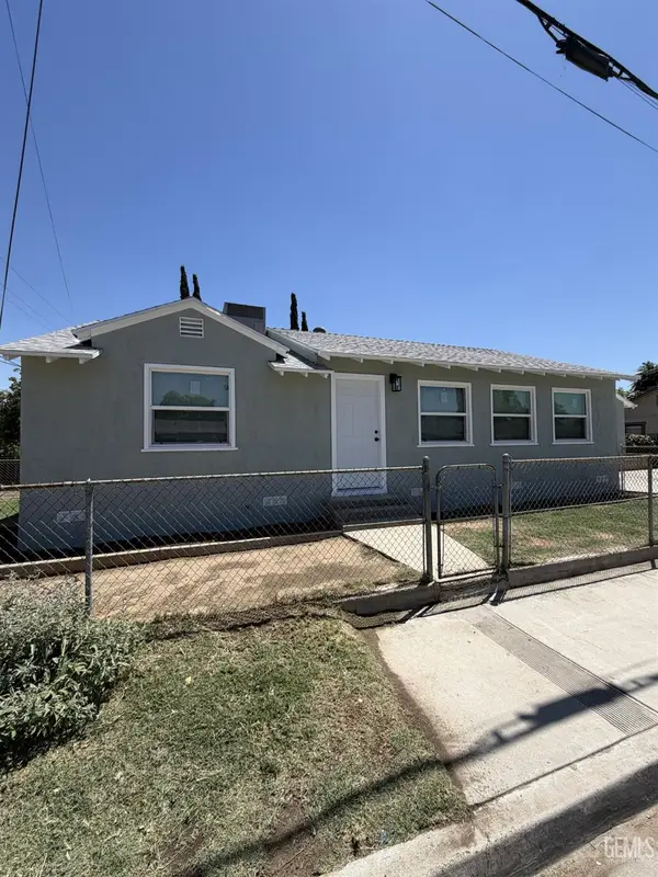 301 HARDING AVENUE, Bakersfield, CA 93308