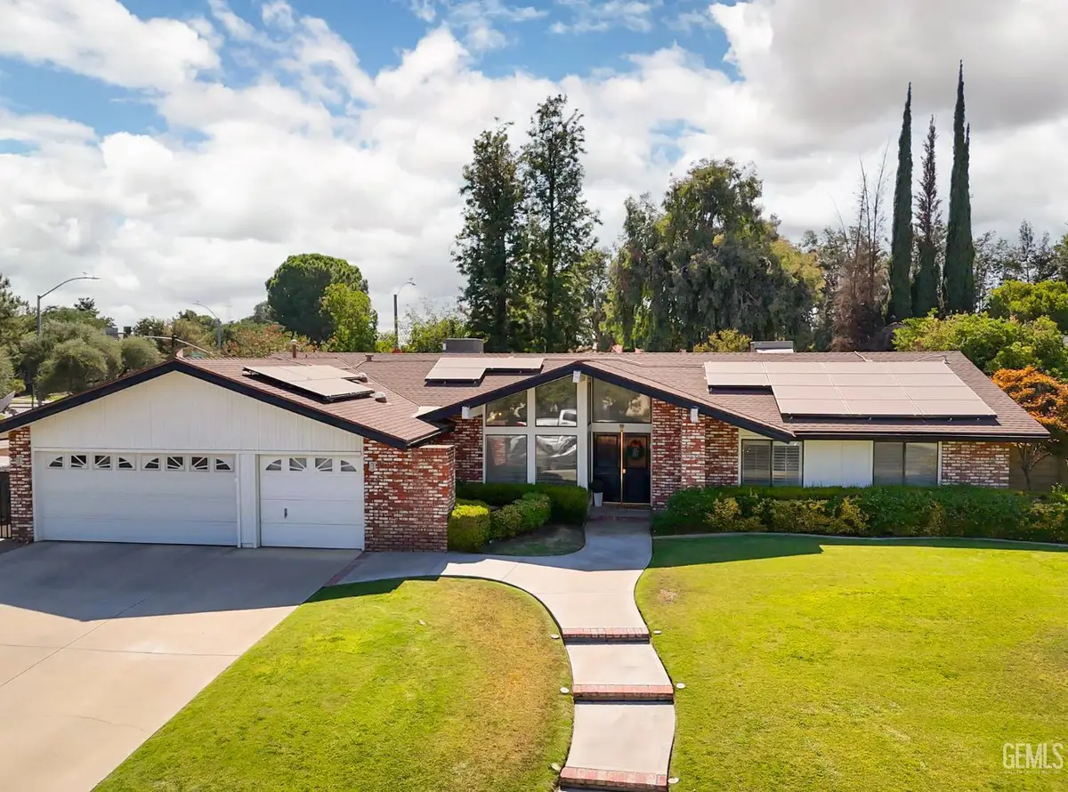 1113 CALLE EXTRANO, Bakersfield, CA 93309 - #1