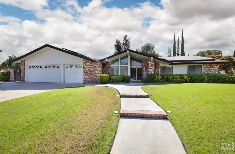 1113 CALLE EXTRANO, Bakersfield, CA 93309 - #2
