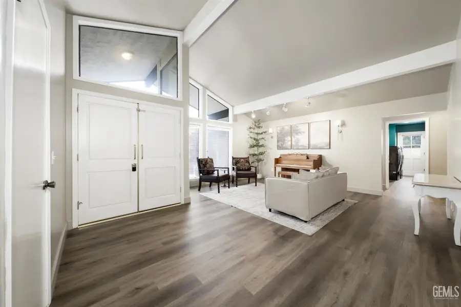 1113 CALLE EXTRANO, Bakersfield, CA 93309 - #3