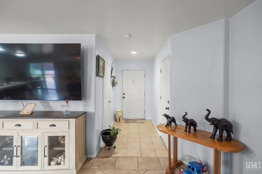 5407 RED WHEAT AVENUE, Bakersfield, CA 93313 - #3