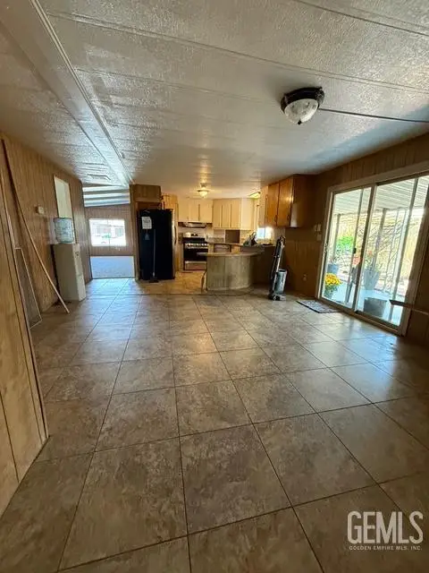 700 S SHAFTER AVENUE #115, Shafter, CA 93263 - #3