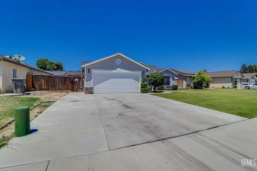 4602 SUN DEVILS AVENUE, Bakersfield, CA 93313 - #3