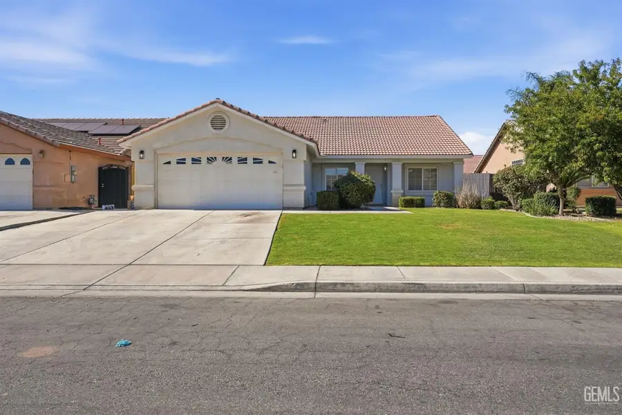 4202 SILVER MAPLE COURT, Bakersfield, CA 93313 - #2