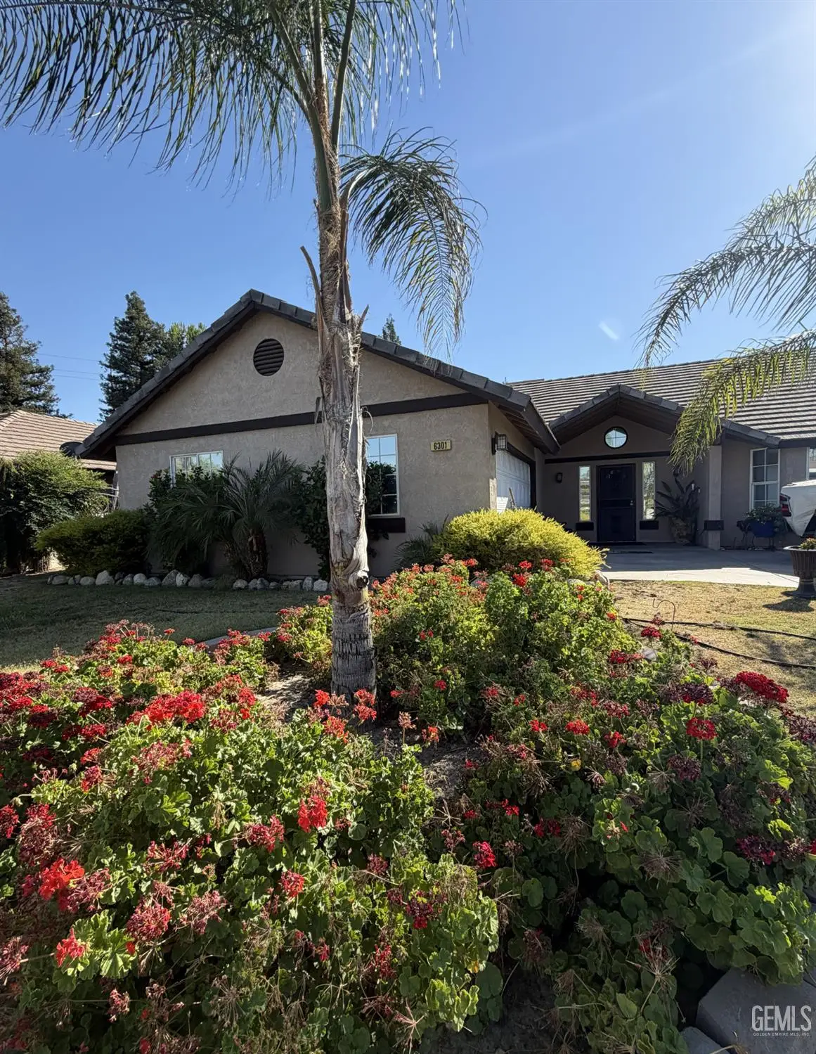 6301 PHYLLIS STREET, Bakersfield, CA 93313 - #1
