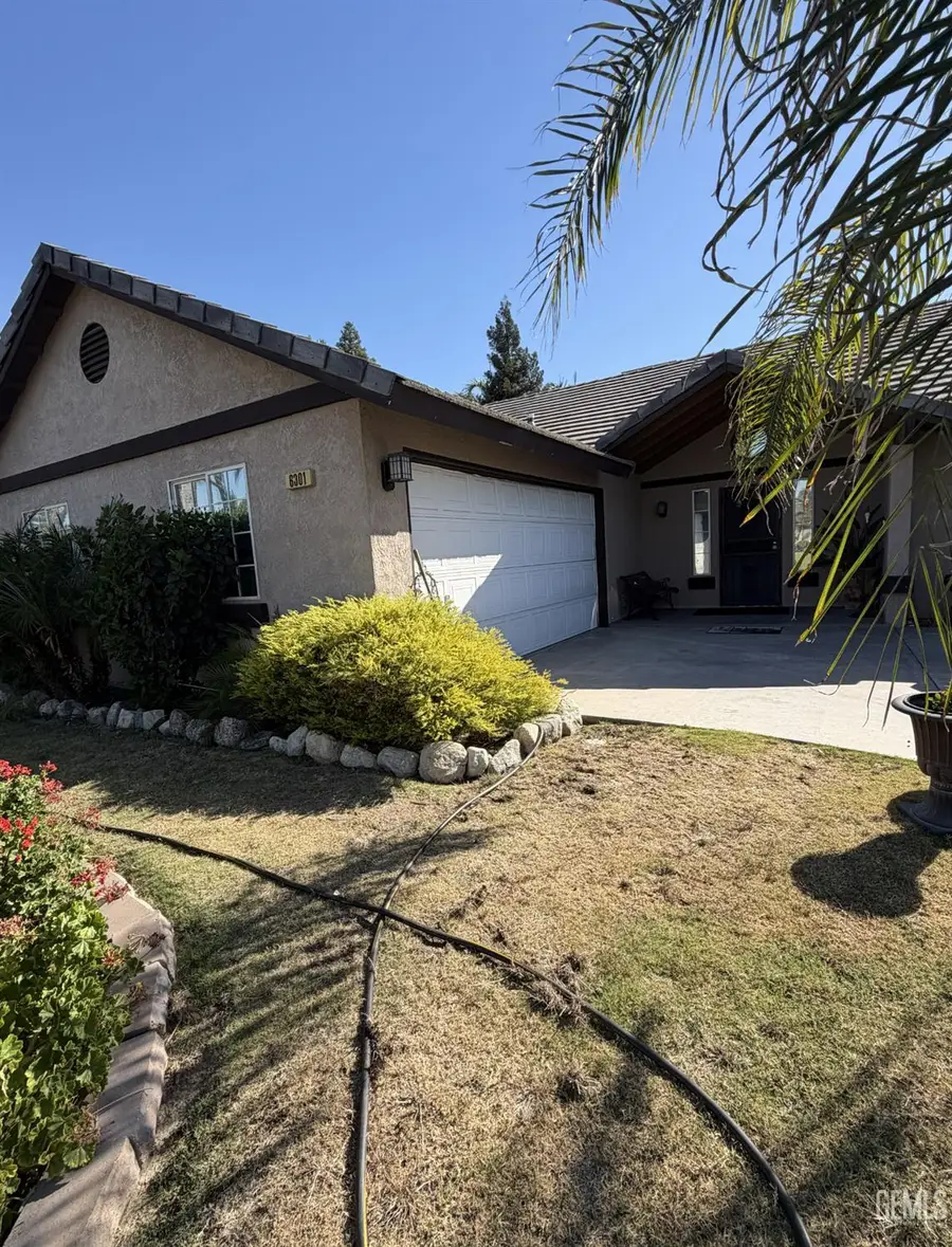 6301 PHYLLIS STREET, Bakersfield, CA 93313 - #3
