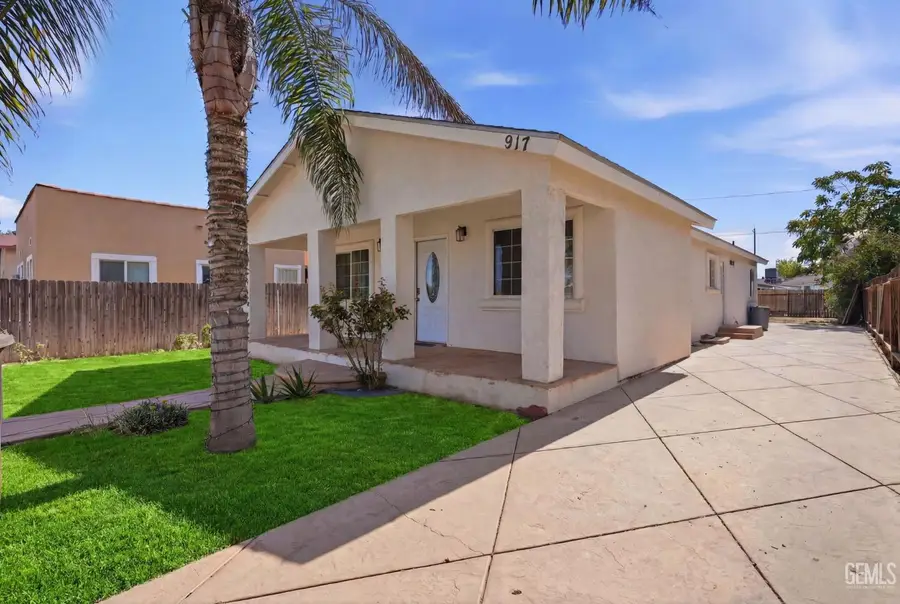 917 P STREET, Bakersfield, CA 93304 - #2