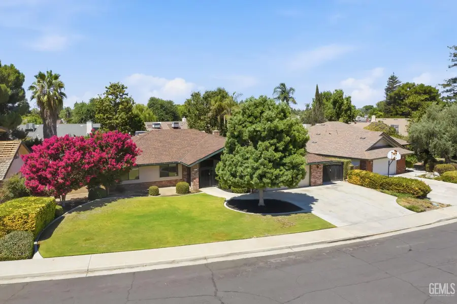 6907 ELOY AVENUE, Bakersfield, CA 93308 - #2