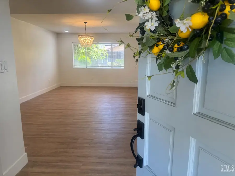 200 CARR STREET, Bakersfield, CA 93309 - #3