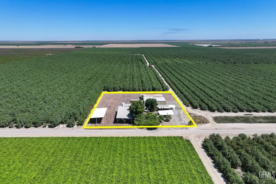 28548 WOOLLOMES, Wasco, CA 93280 - #2