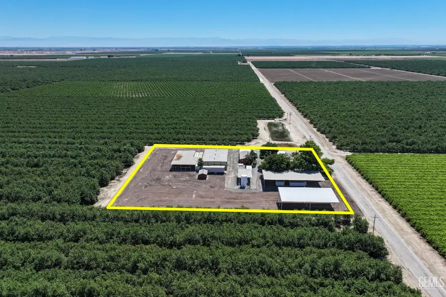 28548 WOOLLOMES, Wasco, CA 93280 - #3