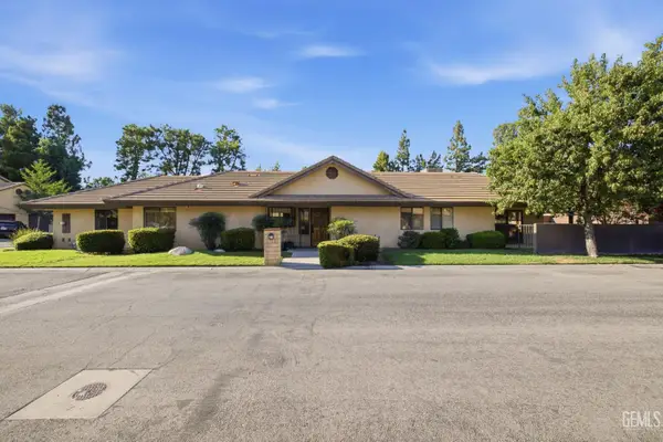 2323 EASTHILLS DRIVE #29, Bakersfield, CA 93306