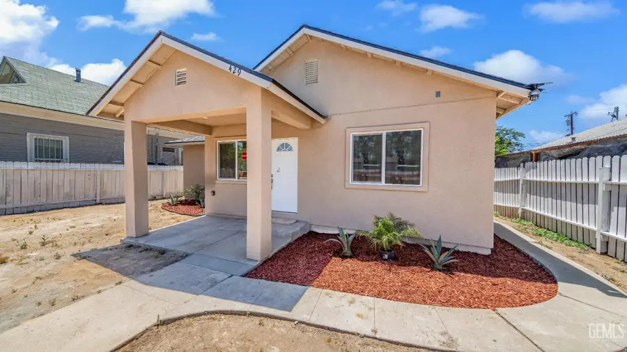 429 MONTEREY STREET, Bakersfield, CA 93305 - #2