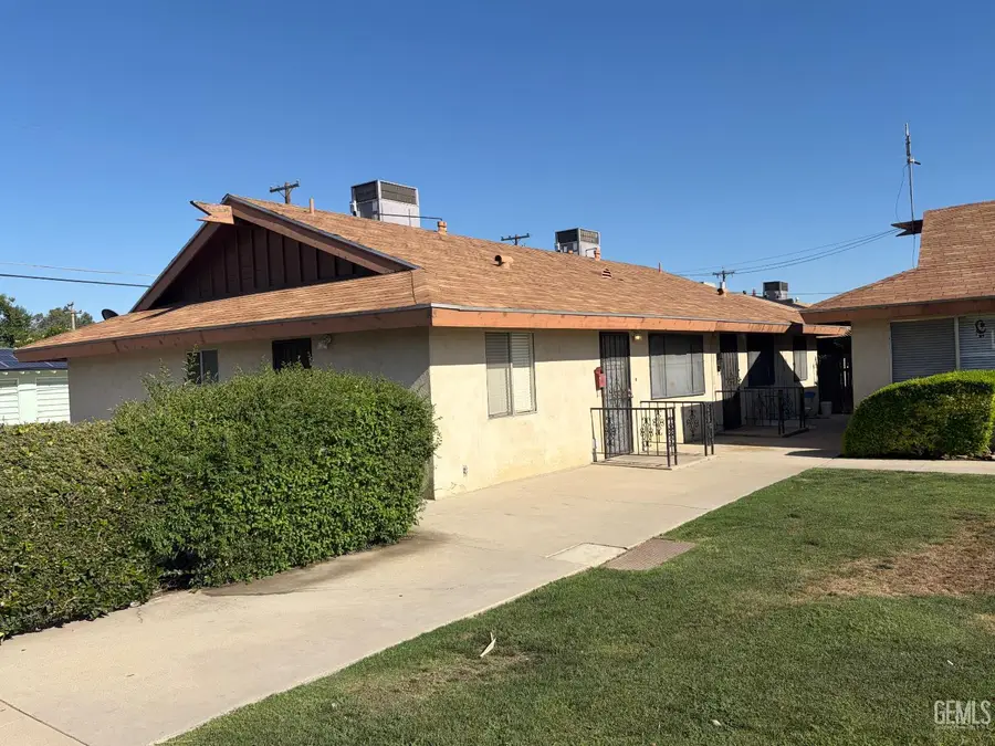 3418 N CHESTER AVENUE, Bakersfield, CA 93308 - #2