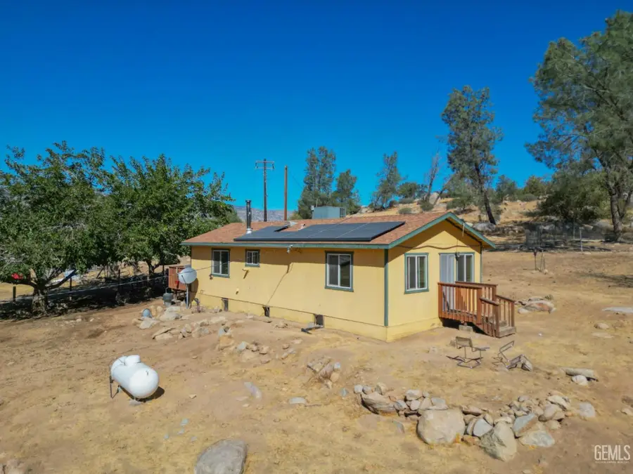 3511 ERSKINE CREEK ROAD, Lake Isabella, CA 93240 - #3