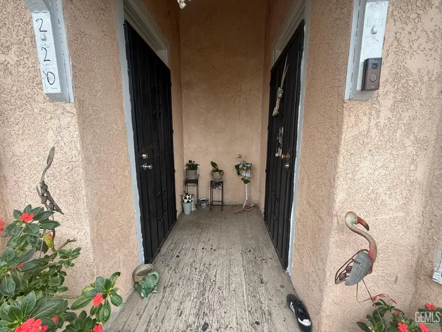 218 E 51ST STREET, Los Angeles, CA 90011 - #3