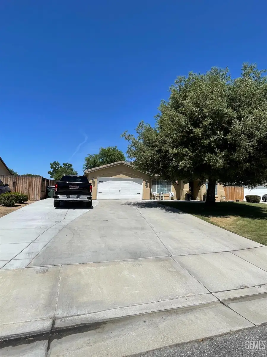 5510 LOMBARDY COURT, Bakersfield, CA 93308 - #3