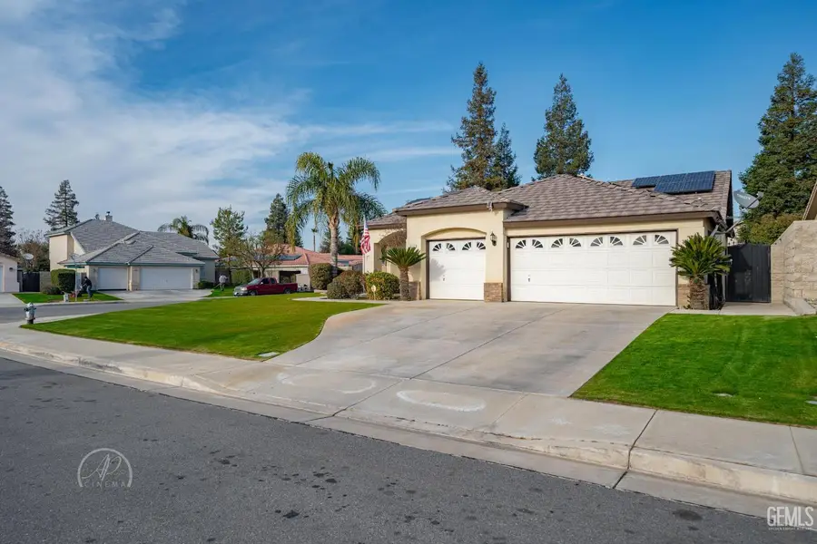 8112 FALLS COURT, Bakersfield, CA 93312 - #2