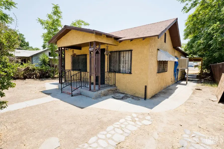 407 ALPINE STREET, Bakersfield, CA 93305 - #3