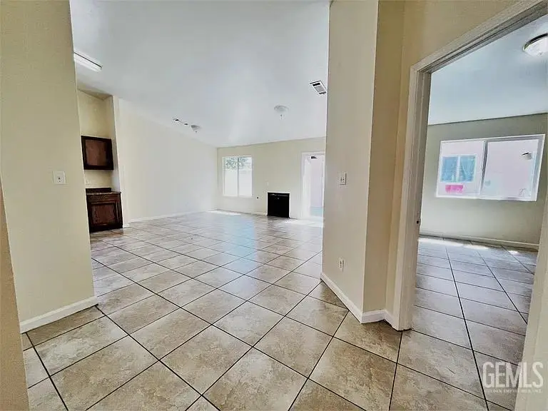 705 S BROWN STREET, Bakersfield, CA 93305 - #3