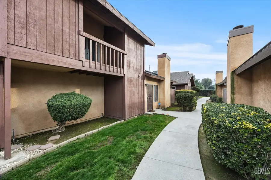 5551 MIDSUMMER DRIVE #E, Bakersfield, CA 93308 - #2