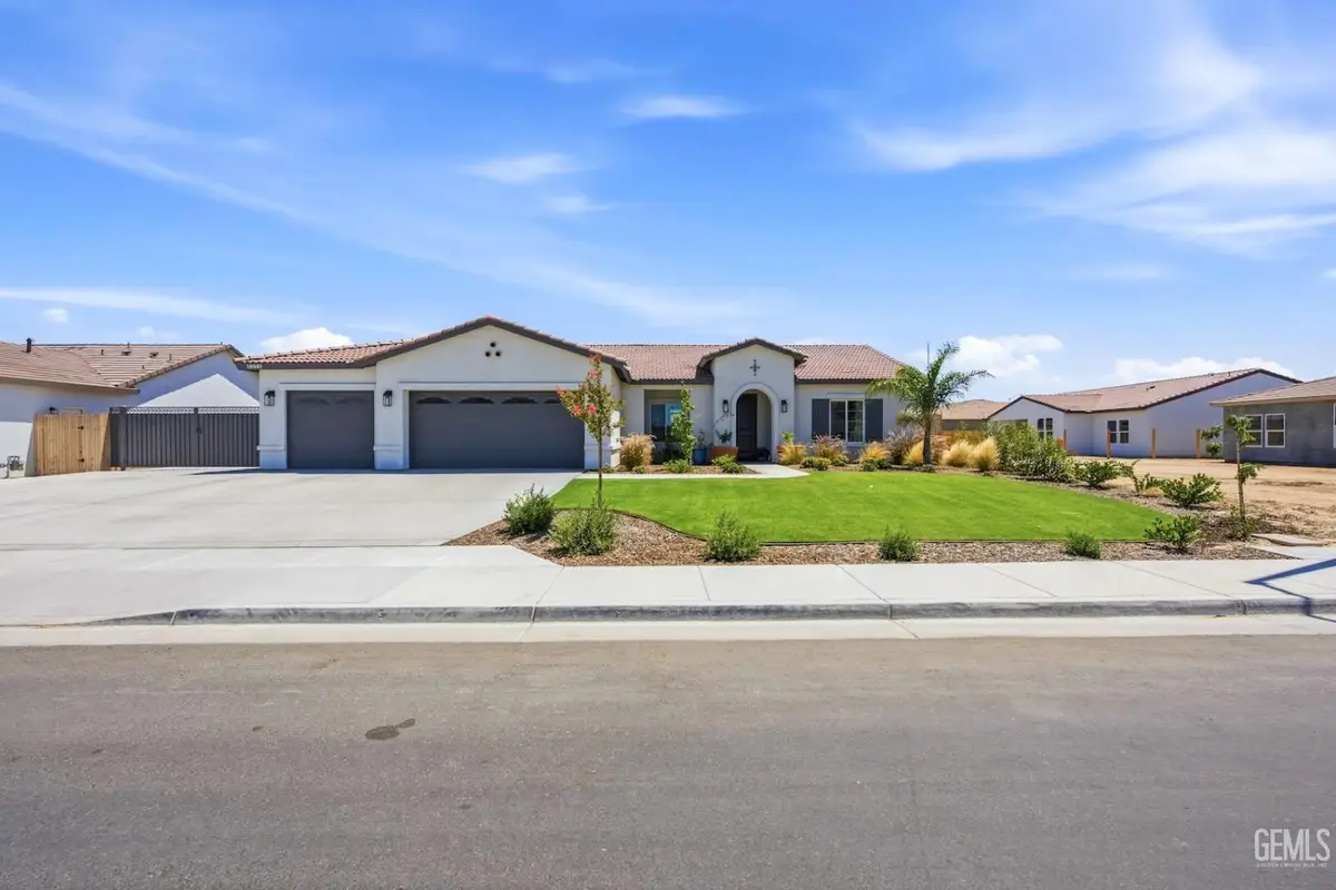 16907 MAIRS DRIVE, Bakersfield, CA 93314 - #1