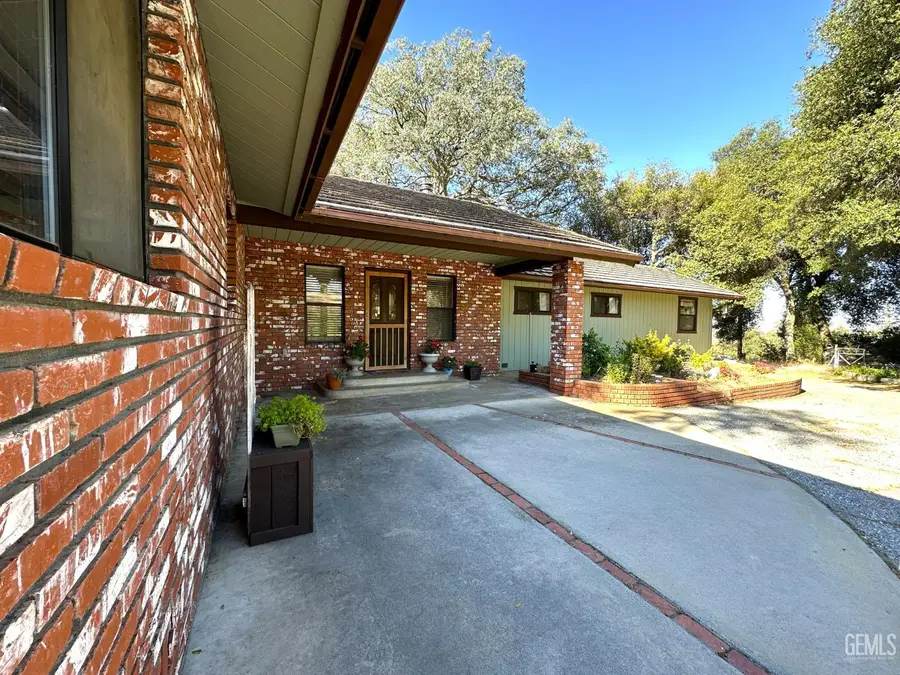 43150 HOT SPRINGS DRIVE, California Hot Springs, CA 93207 - #2