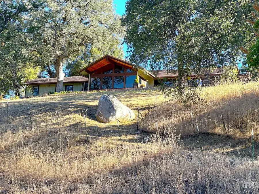 43150 HOT SPRINGS DRIVE, California Hot Springs, CA 93207 - #3